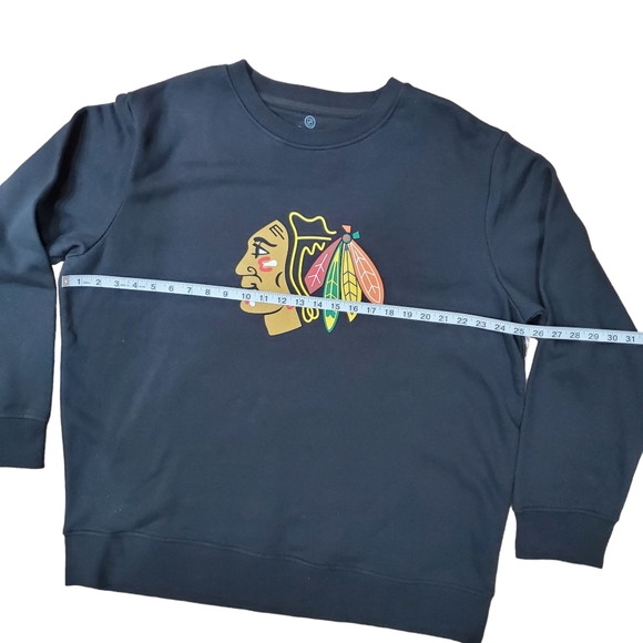 CHICAGO BLACKHAWKS Sweatshirt FANATICS NHL Hockey Athleisure - Picture 4 of 6